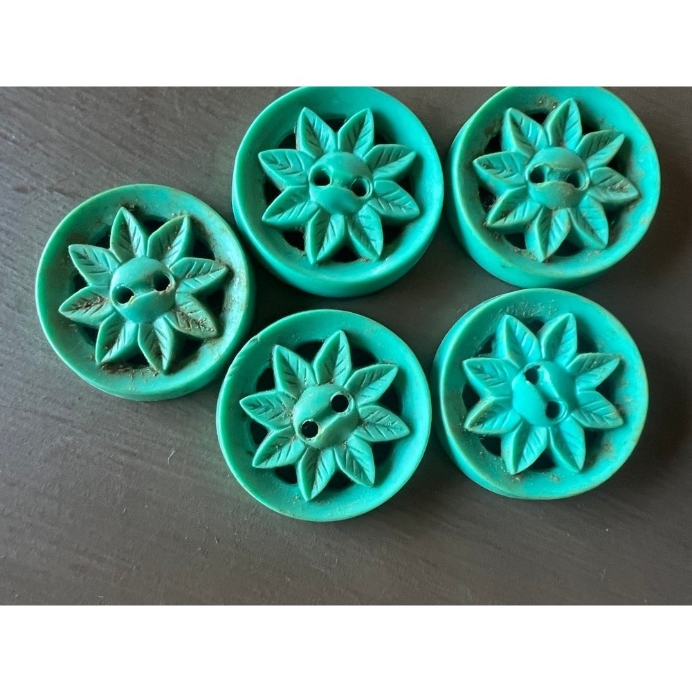 Vintage Buttons‎ 1.125" Teal Green Floral Resin 5pc Set Sunburst Kitsch Cottage